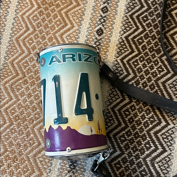 VINTAGE Arizona License Plate Crossbody Bag - Picture 5 of 9